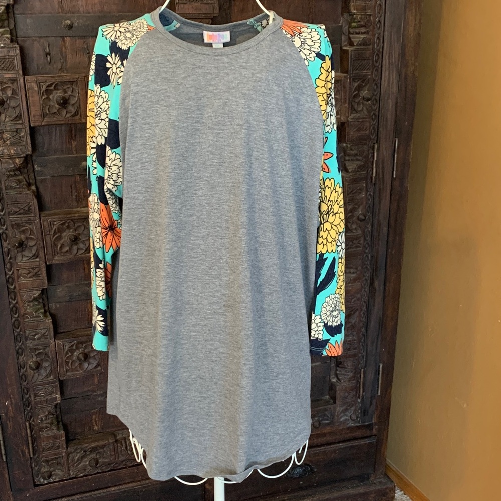 LuLaRoe Gray shirt with Aqua  and floral sleeve  Details size 2x